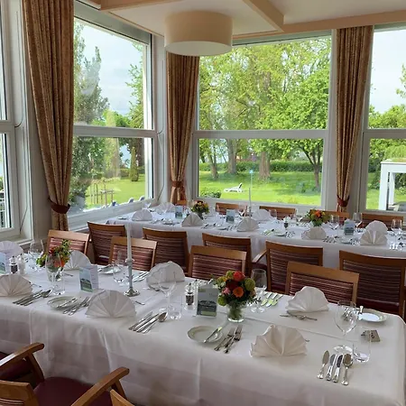 Strandhotel Loechnerhaus 4*