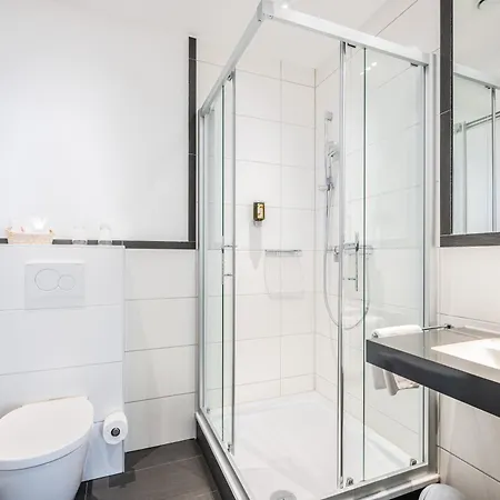 Strandhotel Loechnerhaus Hotel Île de Reichenau