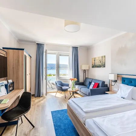 Strandhotel Loechnerhaus 4*