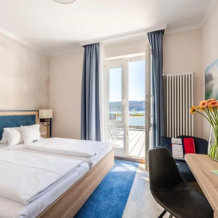 Strandhotel Loechnerhaus 4*