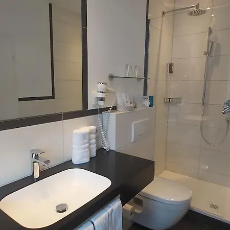 Hotel Strandhotel Loechnerhaus 4*