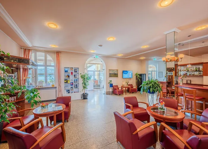 Strandhotel Loechnerhaus 酒店