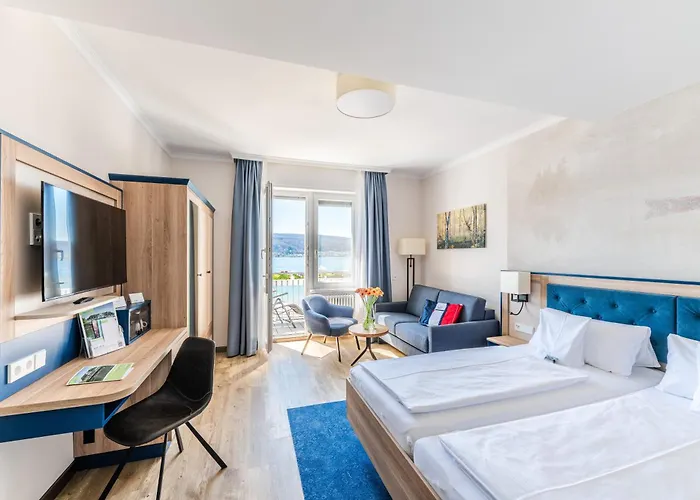 Strandhotel Loechnerhaus 4*